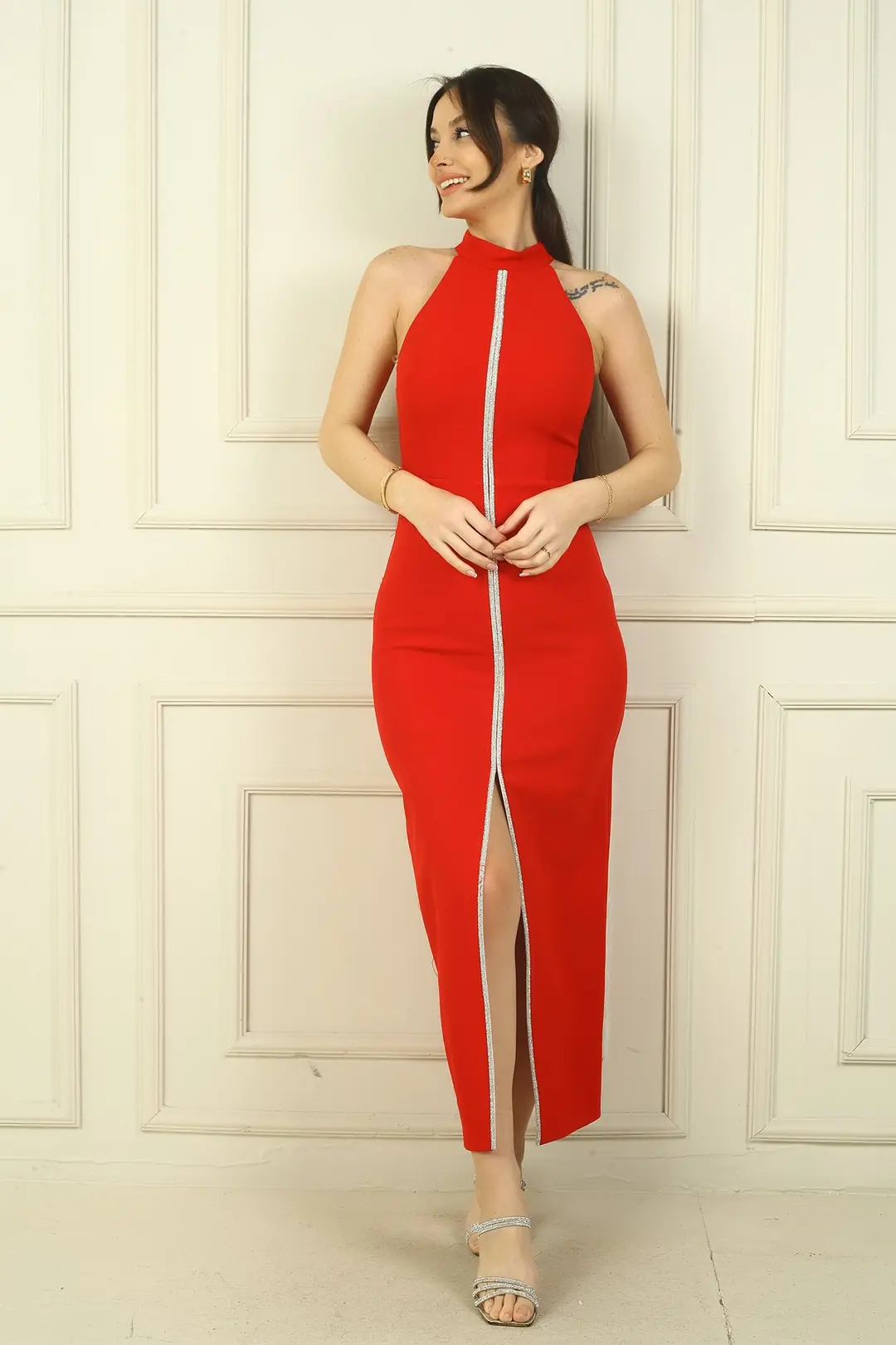 Kadın Halter Yaka Önü Yırtmaçlı Ortası Taş Şeritli Uzun Krep Elbise 2
