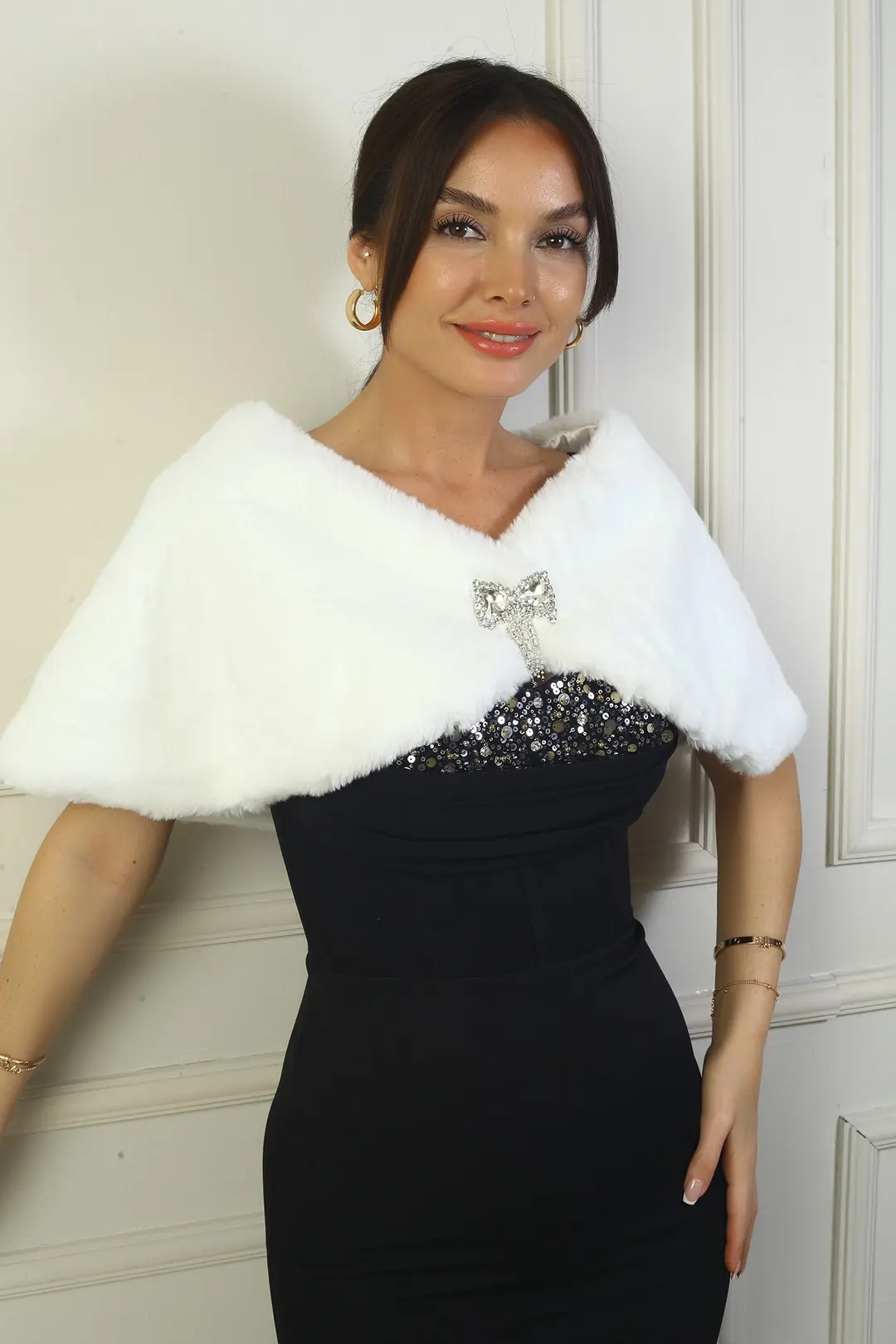 Kadın Broşlu İçi Astarlı Bolero - Beyaz