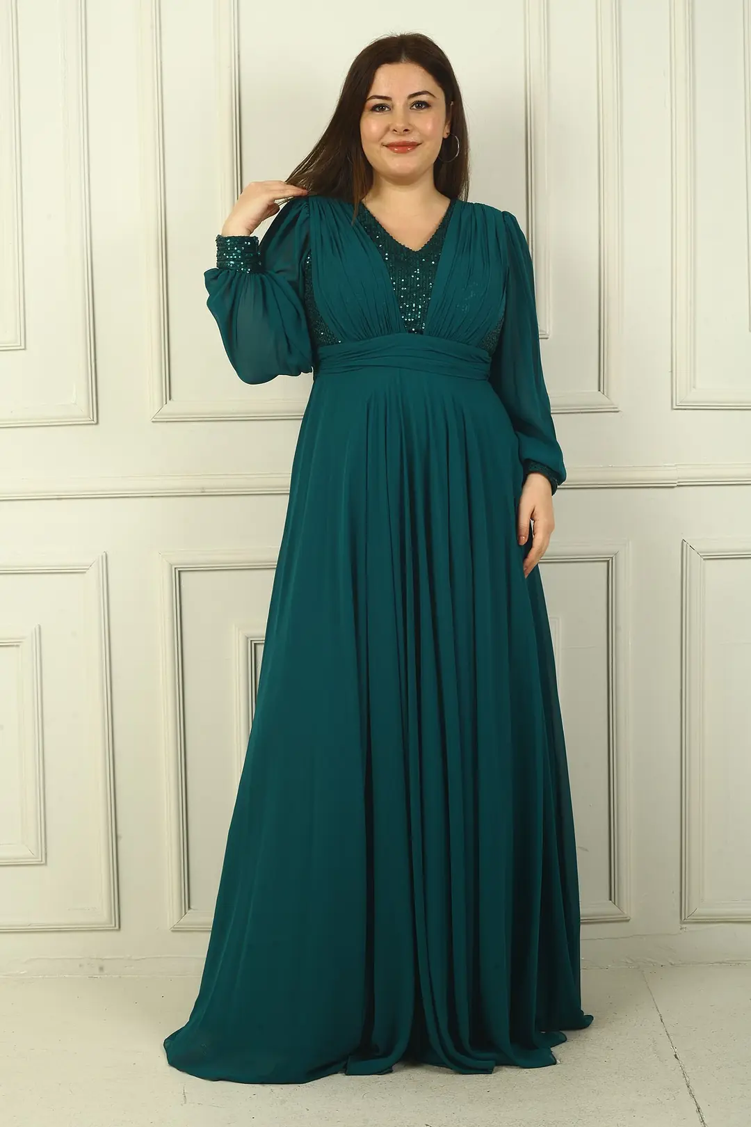 Kadın Ön Arka V Yaka Üstü Pulpayet Astarlı Büyük Beden Uzun Şifon Abiye Elbise 3