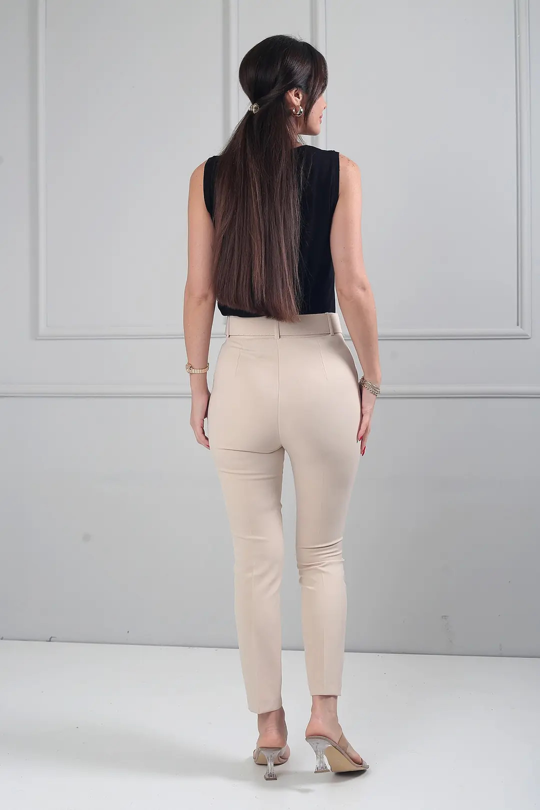 Kadın Beli Kemerli Cepli Önü Pileli Dar Paça Krep Pantolon 4