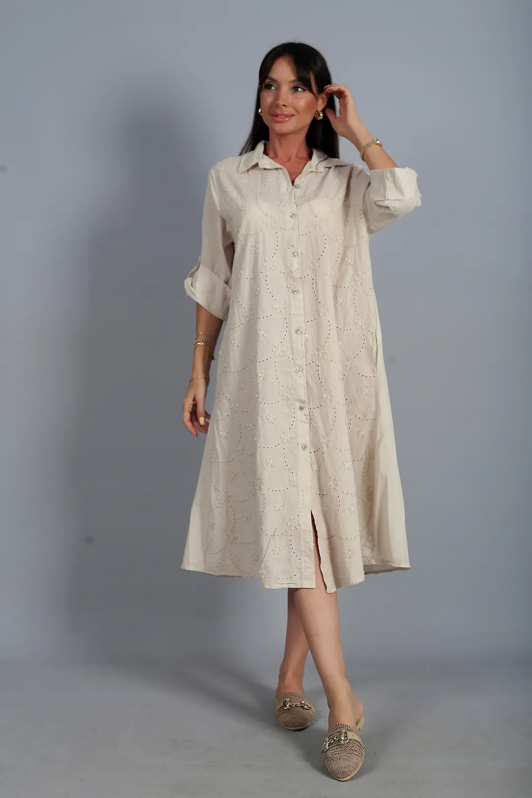 Kadın İtalyan Cotton Cepli Kabartma Çiçek Nakış İşlemeli Oversize Uzun Elbise - Bej