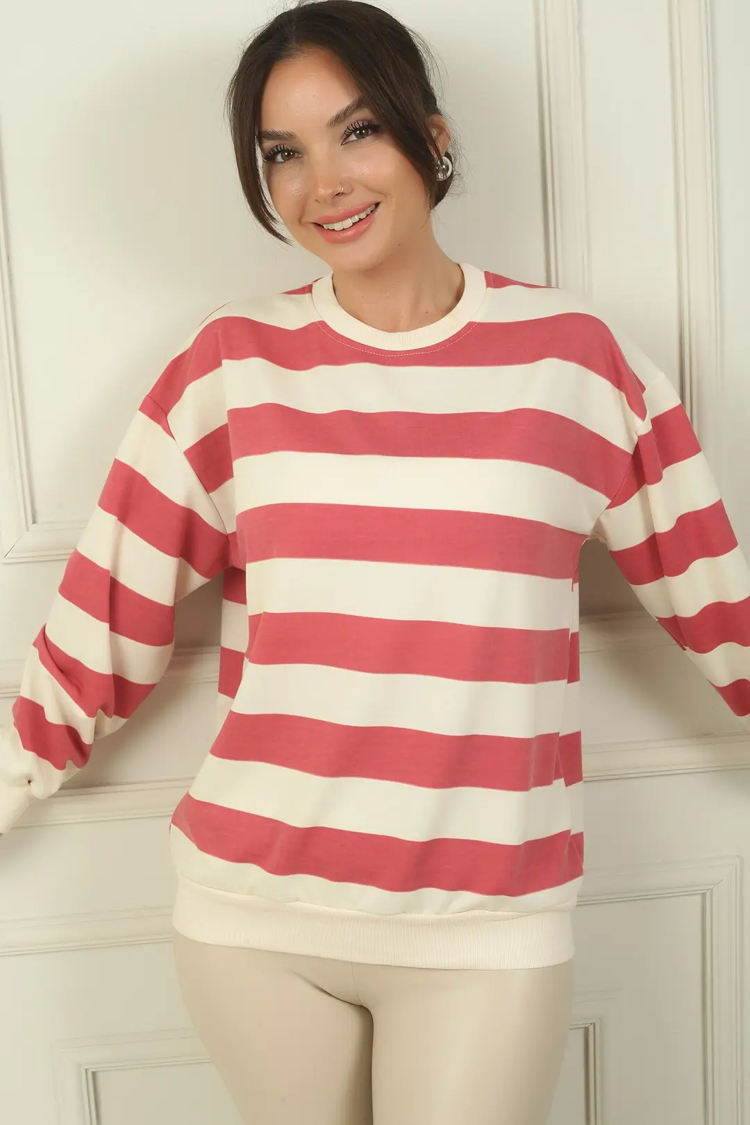 Kadın Enine Çizgili Rahat Kalıp Sweatshirt 2