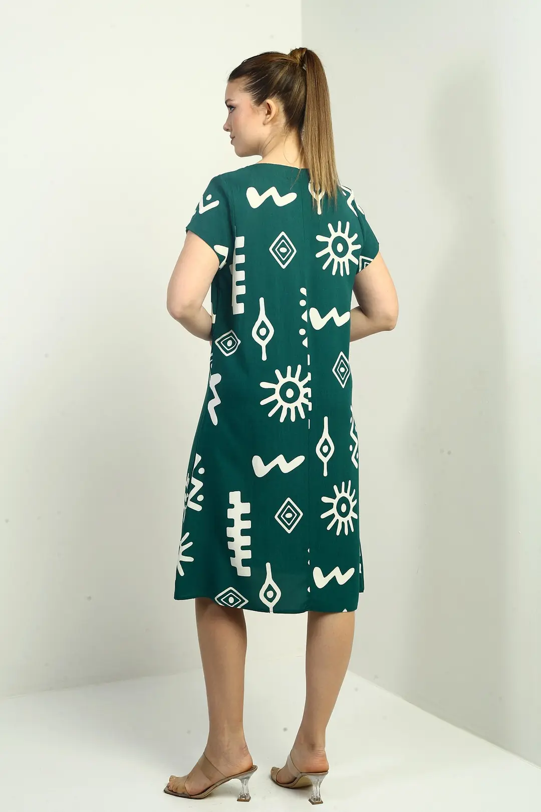 V Yaka Etnik Desenli Oversize Elbise 4