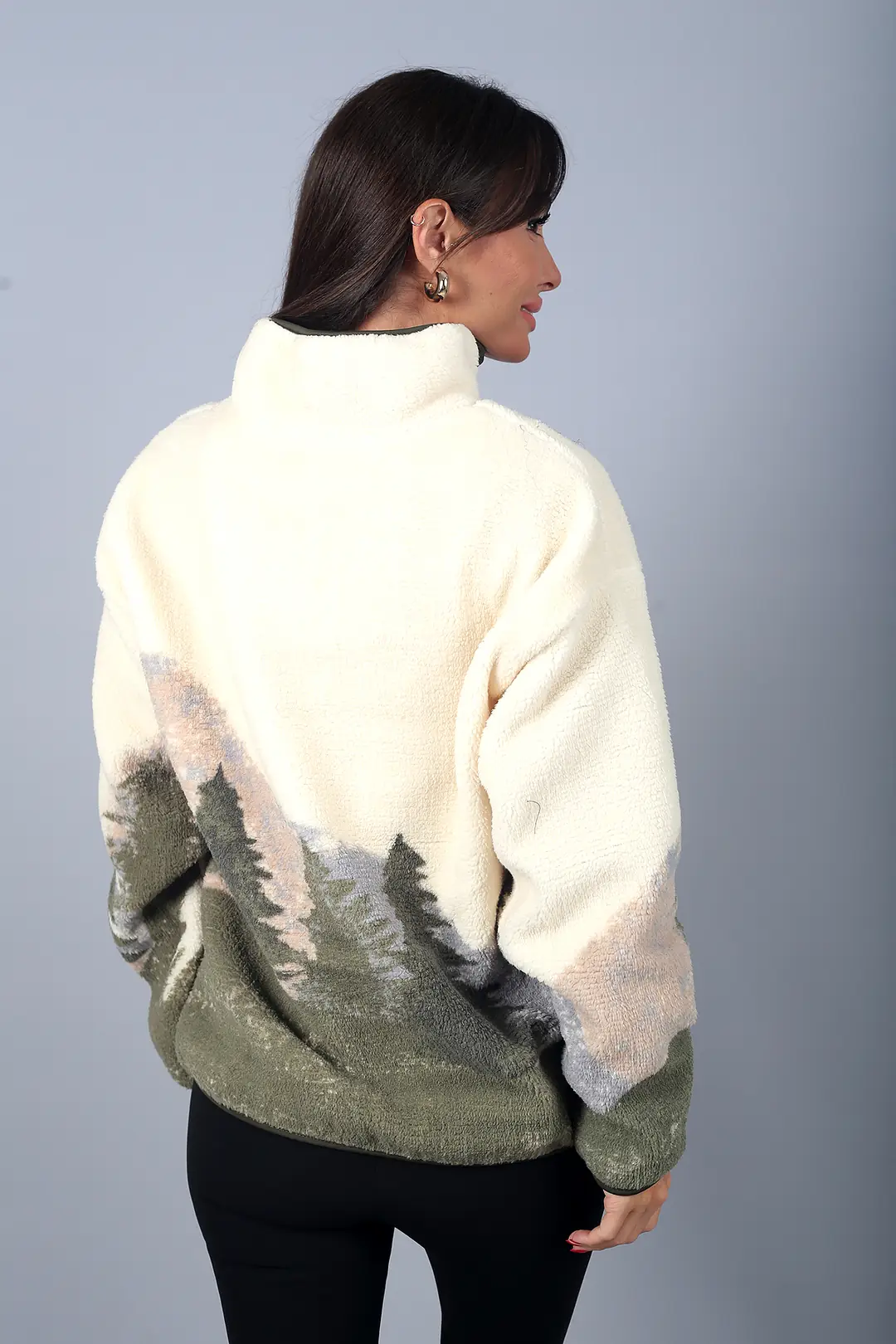 Kadın Dik Yaka Fermuarlı Cepli Çam Ağacı - Geyik Desenli Peluş Sweat 4