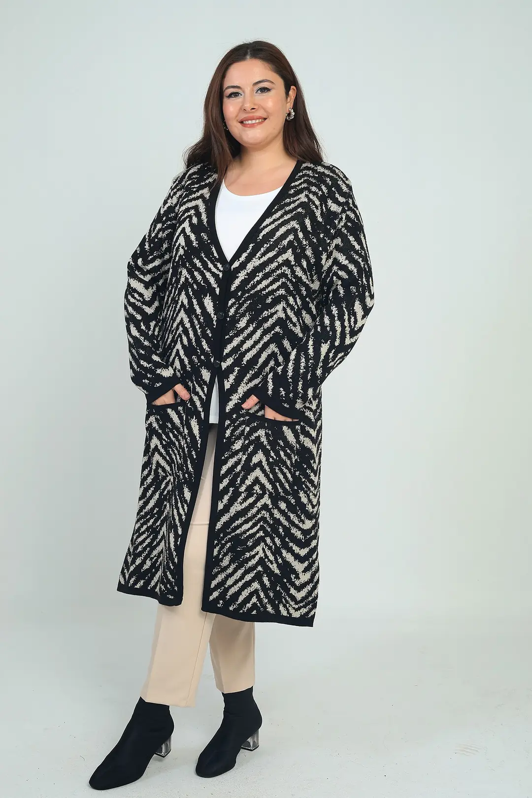 Kadın Zebra Desenli Cepli Büyük Beden Triko Uzun Hırka 2