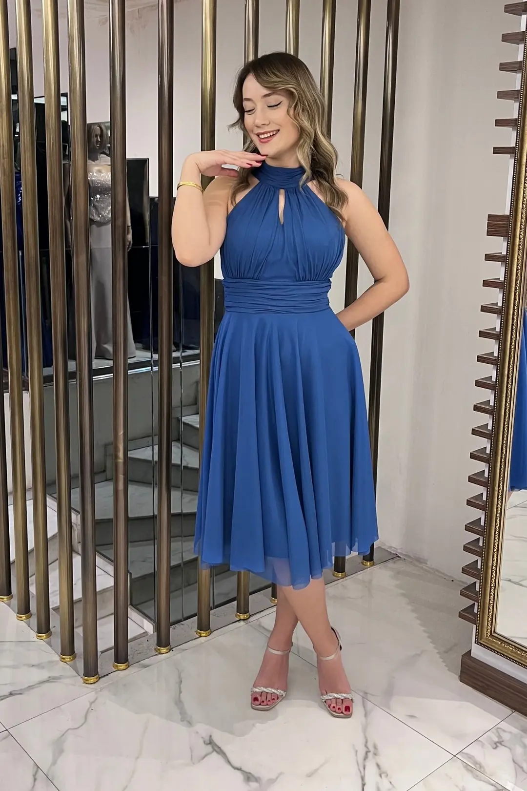 Kadın Boyundan Bağlamalı Astarlı Şifon Tül Kısa Elbise 3