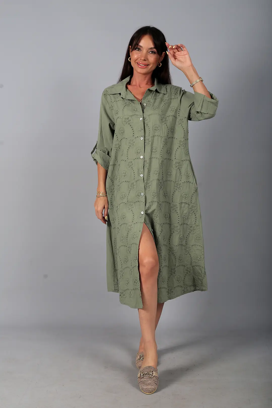 Kadın İtalyan Cotton Cepli Kabartma Çiçek Nakış İşlemeli Oversize Uzun Elbise - Haki