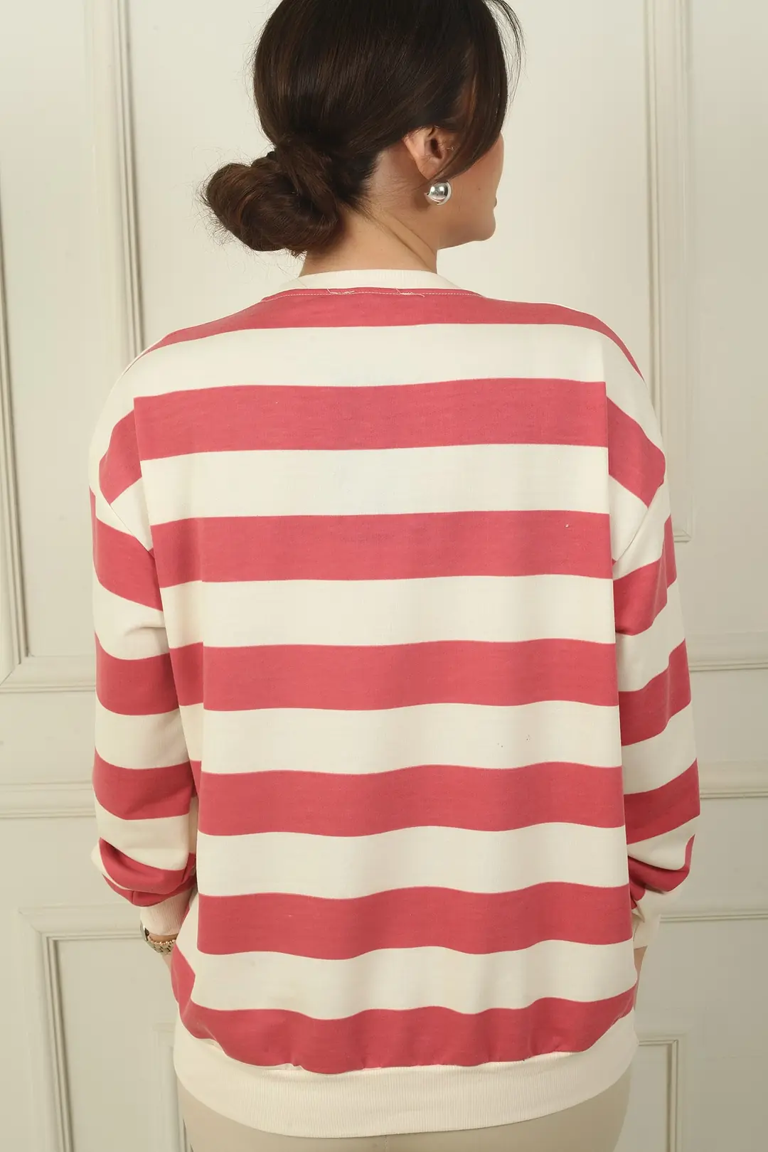 Kadın Enine Çizgili Rahat Kalıp Sweatshirt 4