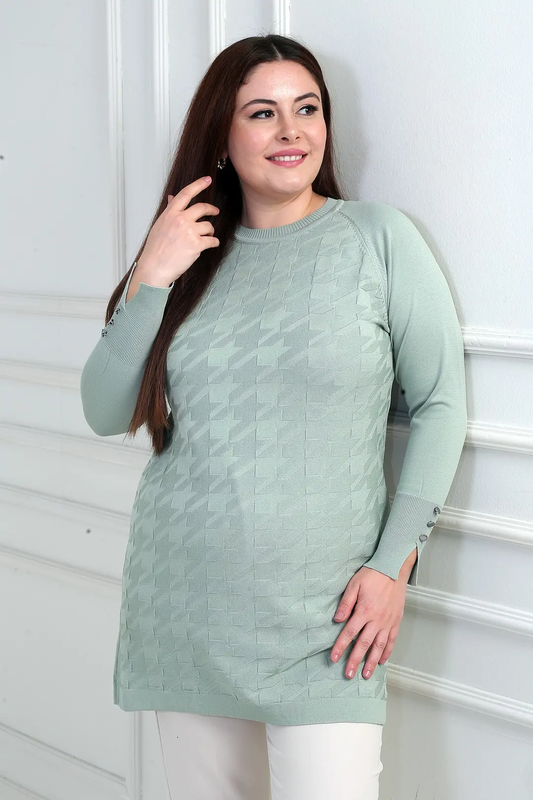 Kadın Büyük Kazayağı Desen Kolları Düğme Detaylı Büyük Beden Tunik Bluz 3