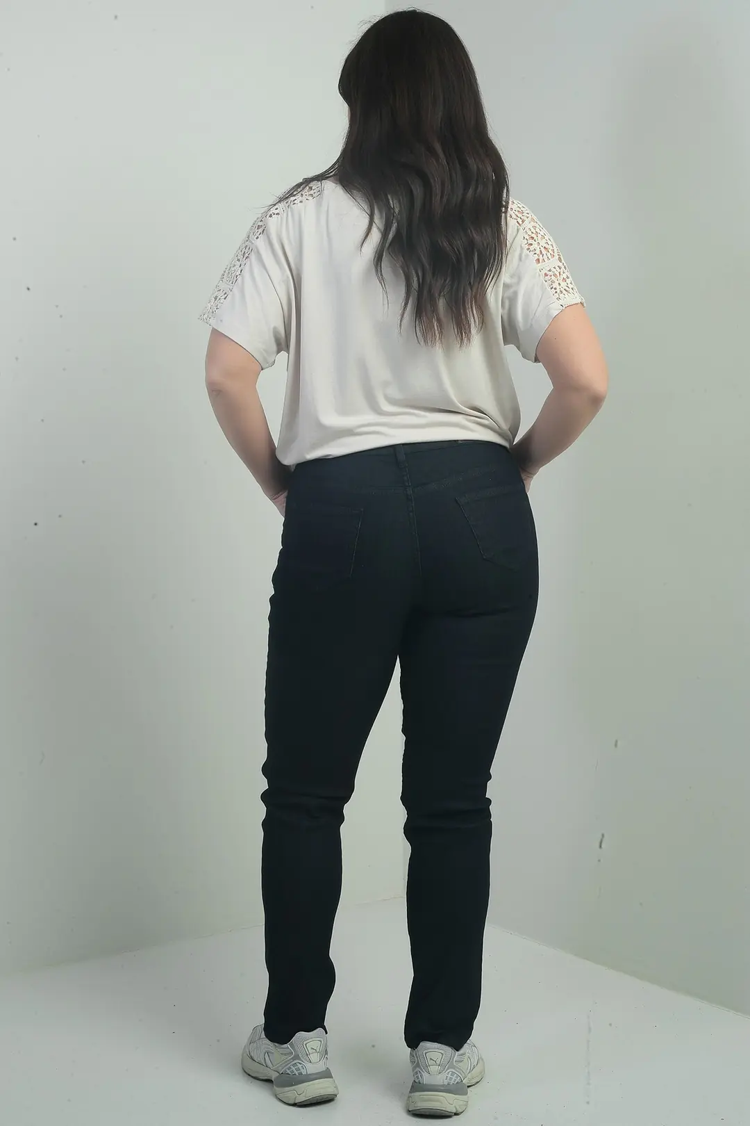 Kadın Yüksek Bel Boru Paça Likralı Büyük Beden Kot Pantolon 4